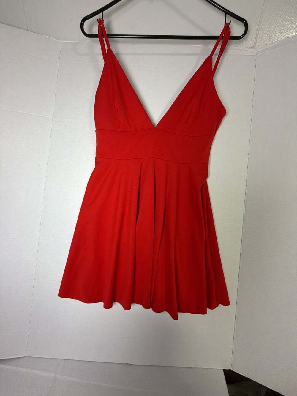 Deep V-Neck Criss-Cross Straps Short Red Dress – , S